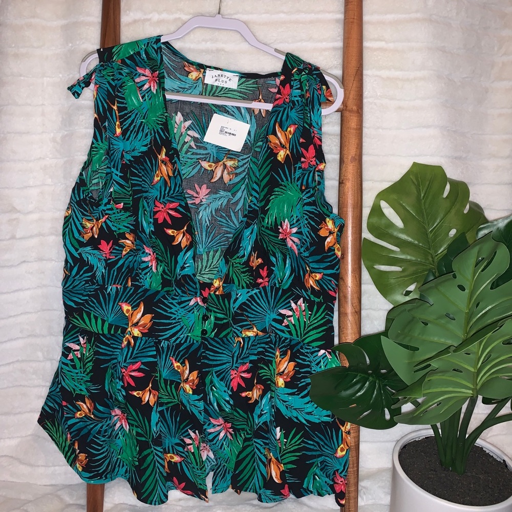 Janette Plus from Forever 21 Top